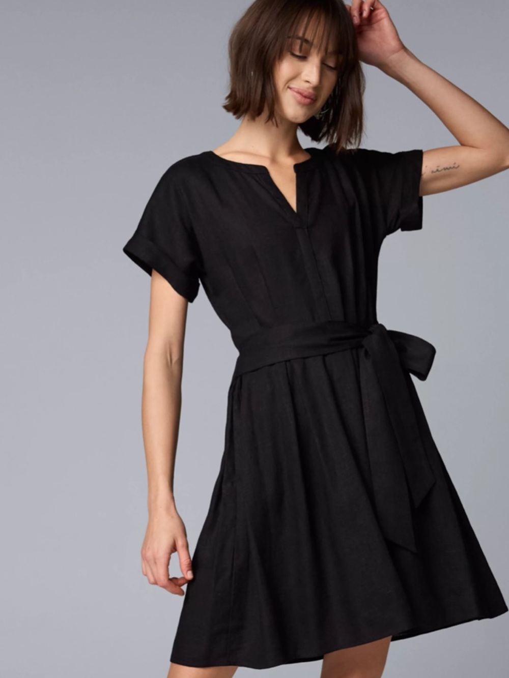 Vera Wang Black Midi Dress with Tie-Back & Pockets